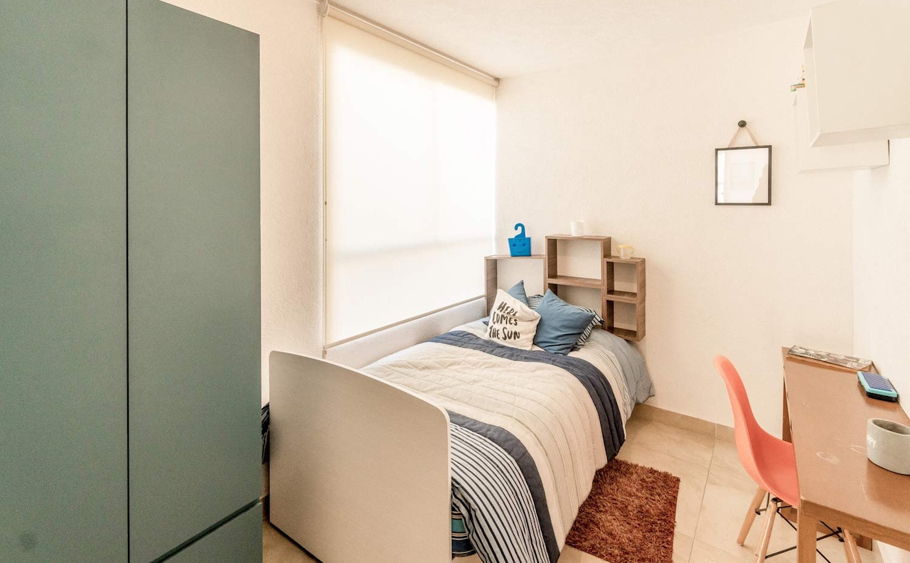 Home Office. Cuarto para hacer trabajos y tareas a distancia