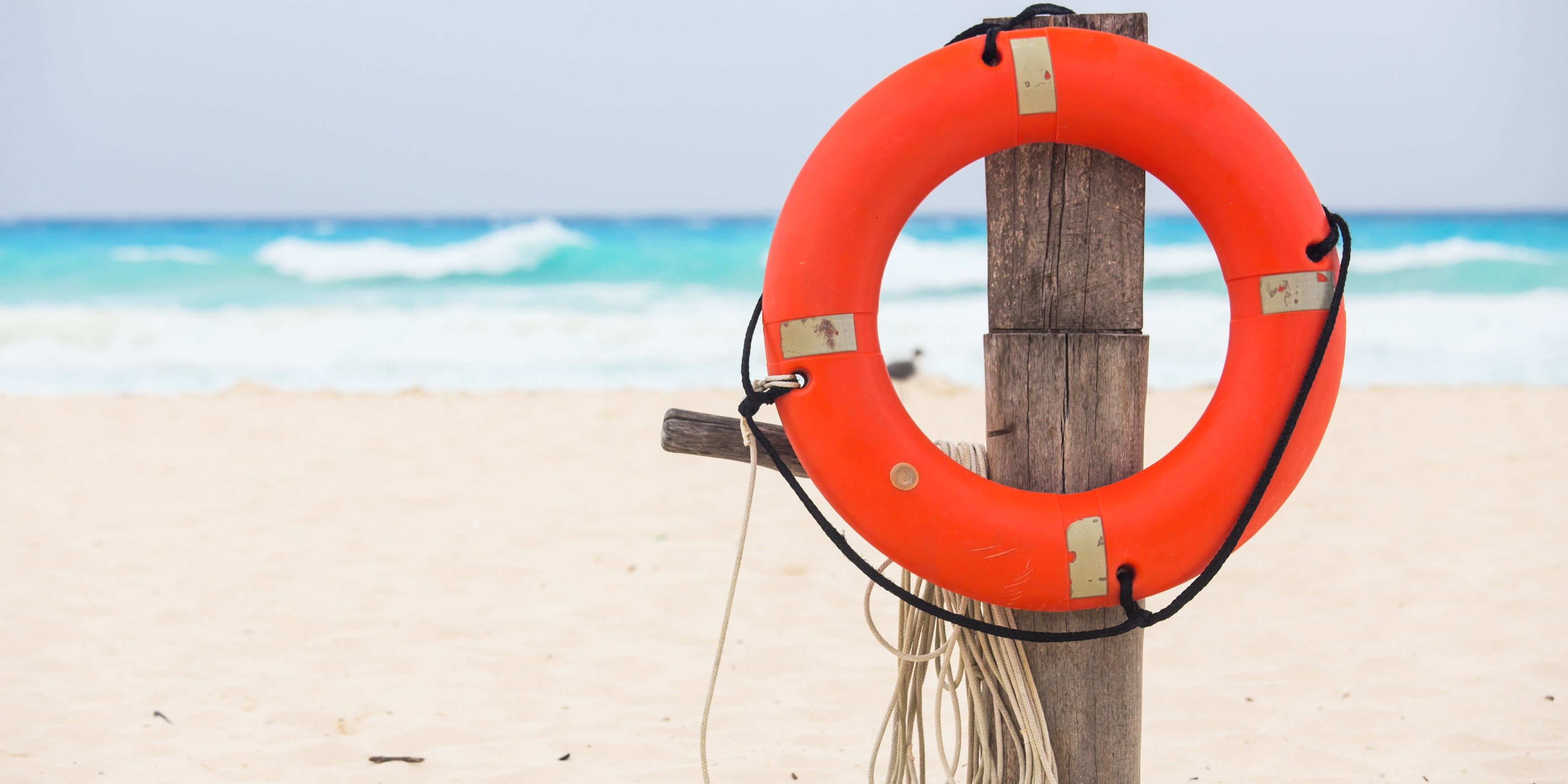 Playa del Carmen. Un Salvavidas en la costa representa la seguridad que hay en casos de emergencia.